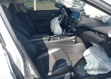 2021 Nissan Altima Sr Fwd z USA, uszkodzony, nr VIN 1N4BL4CVXMN318656